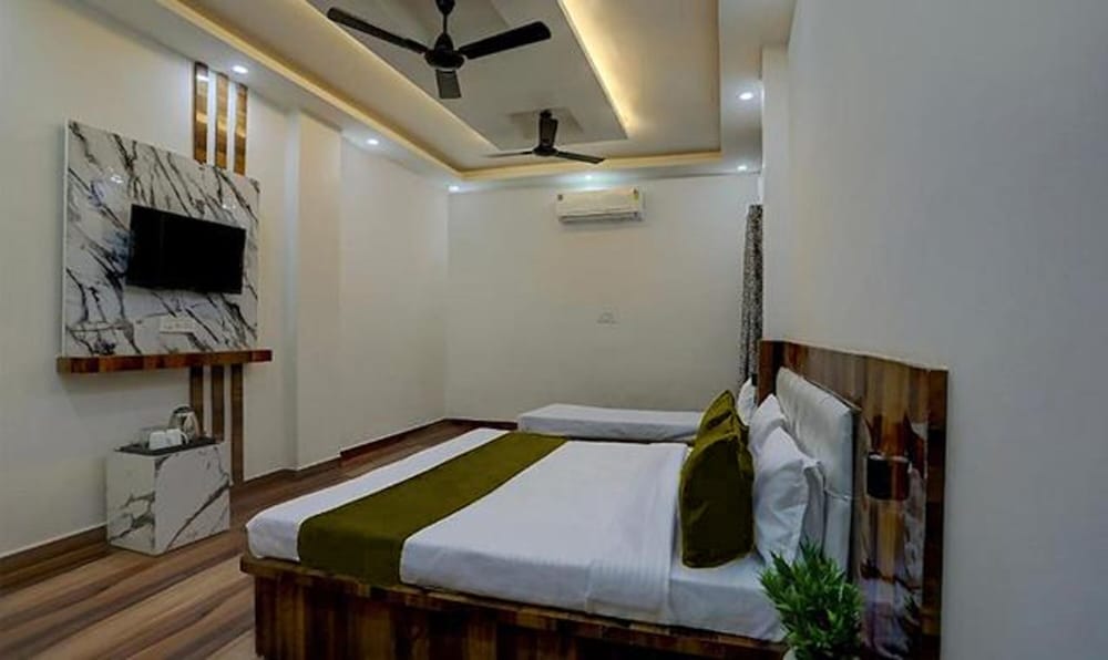 FabHotel Vihaan Regency