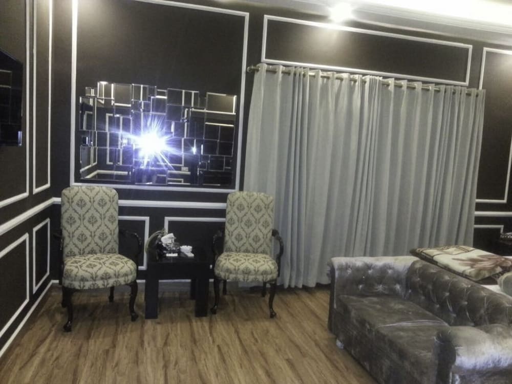 Riviera Guest House