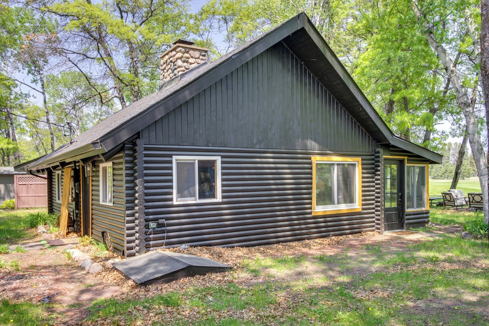 1 Mi to Beach & Lake: Breezy Point Cabin w/ Yard! view 2