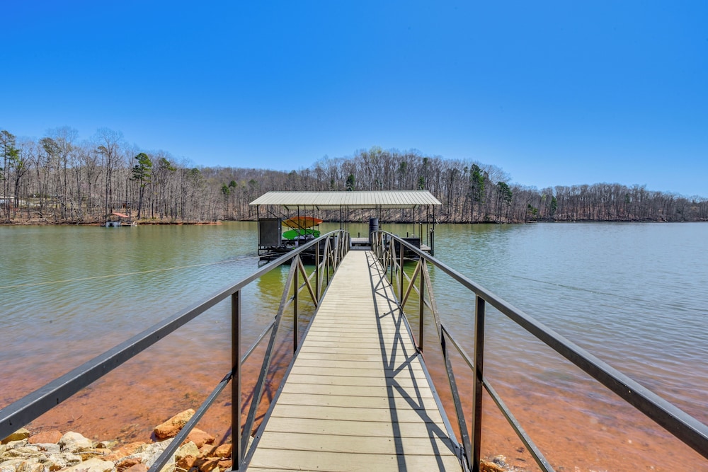 Lake Hartwell Haven w/ Boat Dock in Westminster!