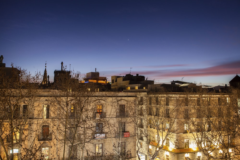 Las Ramblas Pasaje Bacardi Apartments