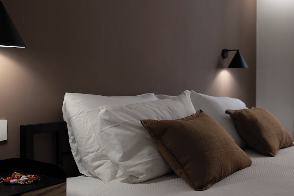 Style & Stone Guest House