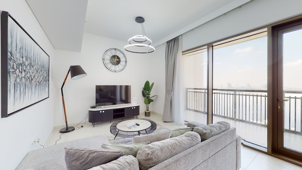 Primestay - Creekside Residences - Creek