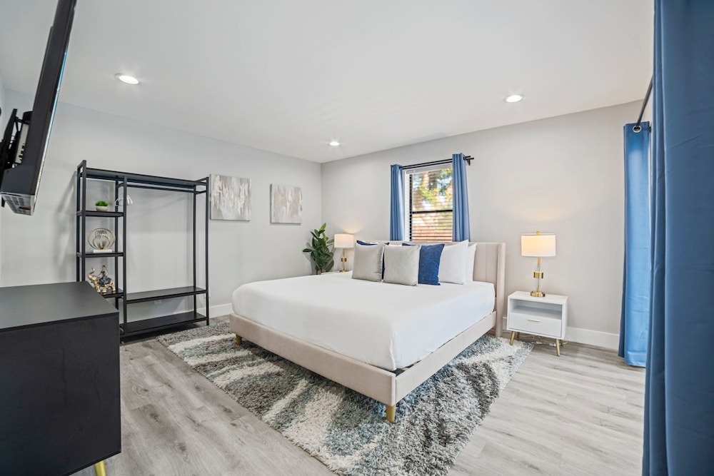 Spacious 6BR Beach Getaway w/ Heated Pool