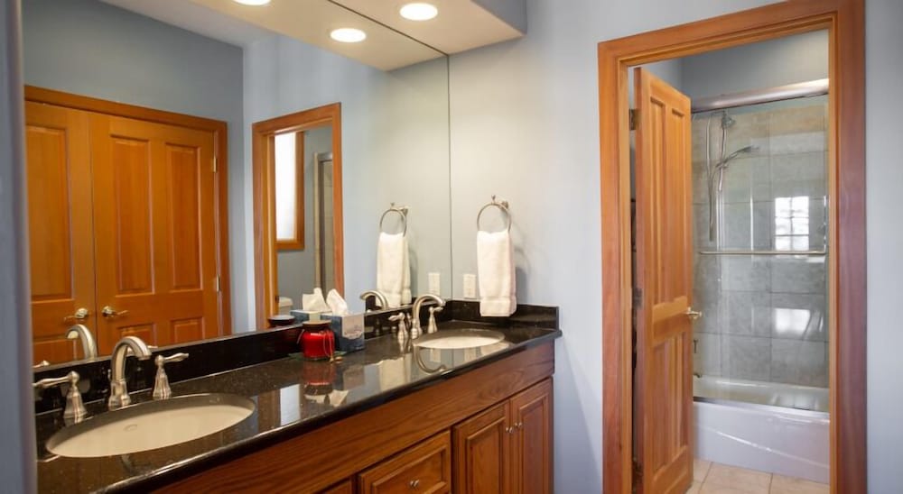 50 - Six Bedroom with Spa Stag Lodge 6 Condo