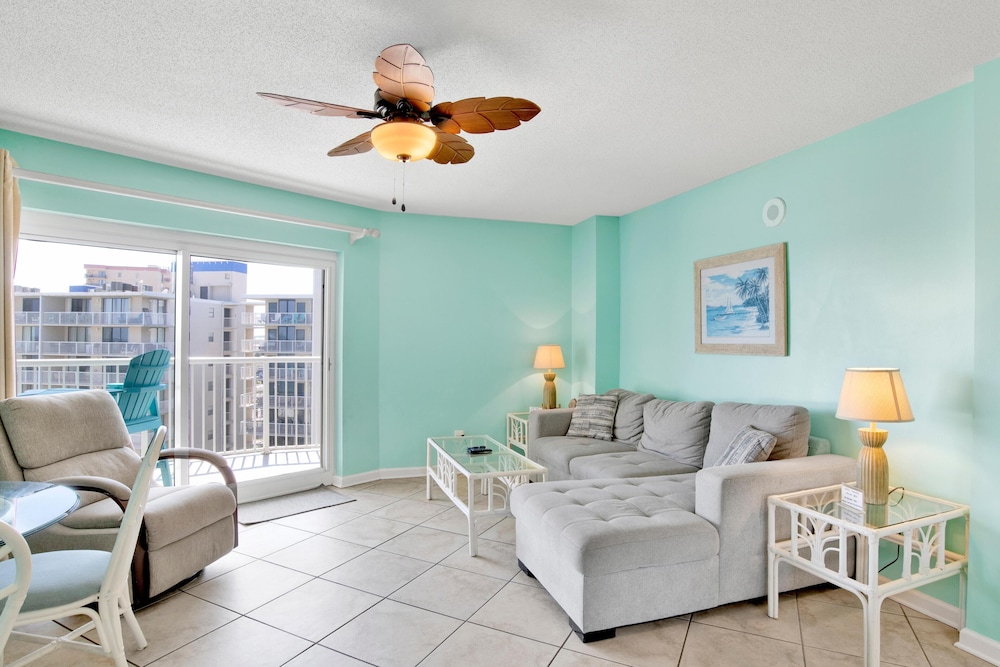 Tradewinds 708