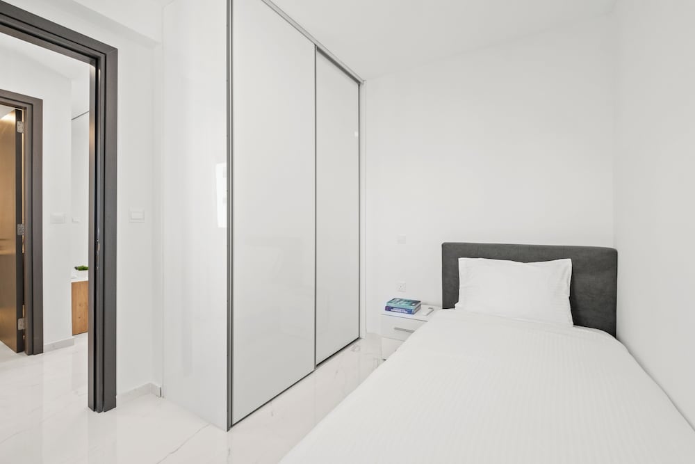 Maestro City Apartments