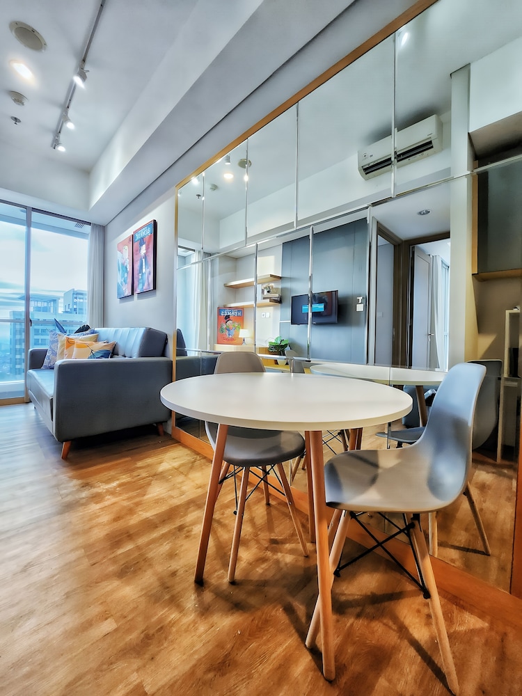 Staysanliving - Taman Anggrek Residence