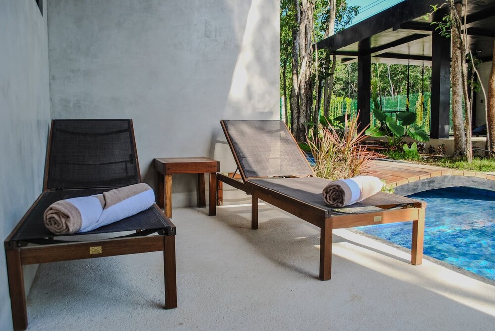 Tulum Swim Up Estudio Selvático