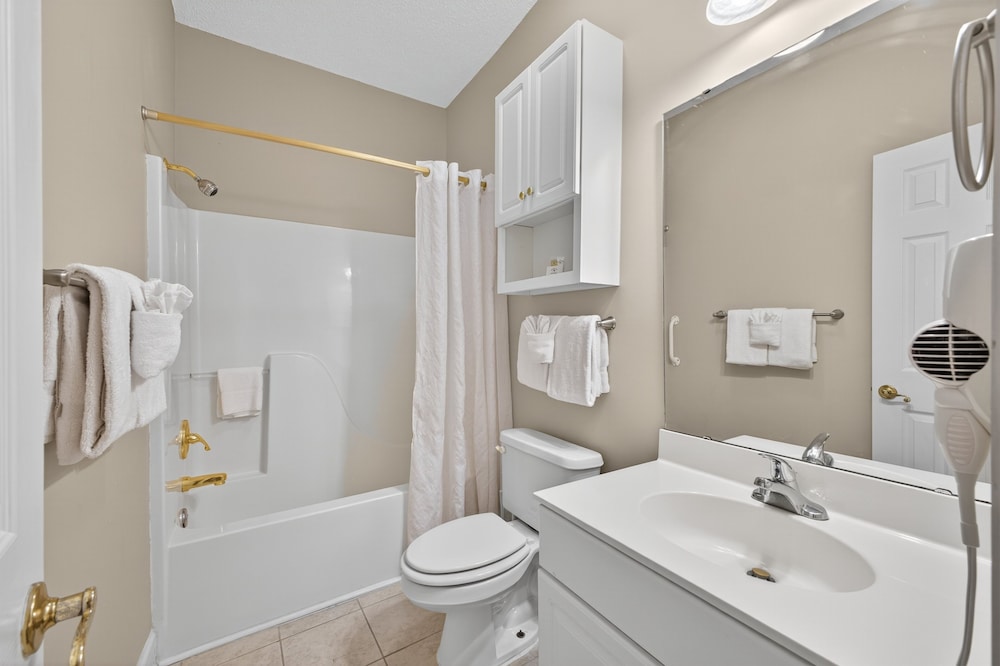 Magnolia Place 4765-303 2 Bedroom Condo