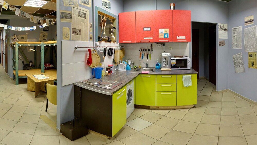 Reshetnikov Hostel