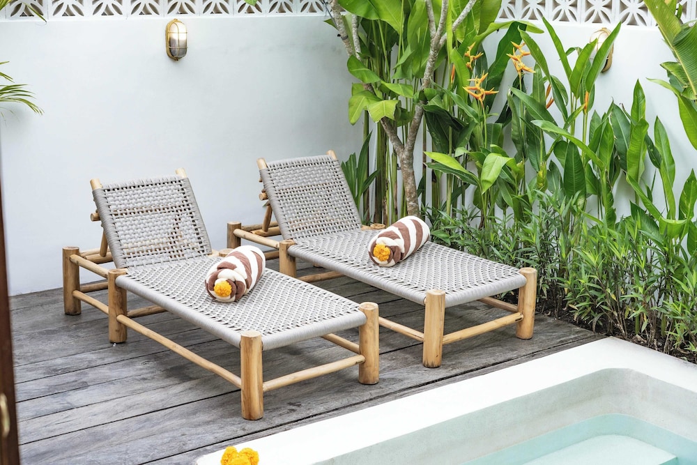 Villa Taman & Villa Serai Kedungu