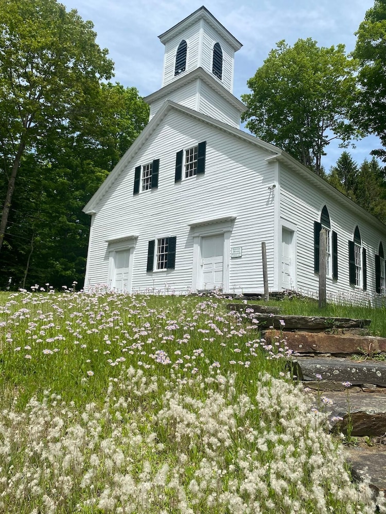 Green River Bridge Inn