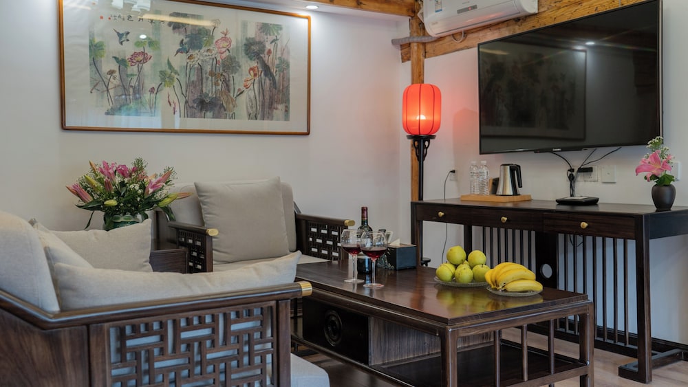 Yiyuan Snow Mountain View Historical Naxi House - Lijiang Old Town Mufu branch