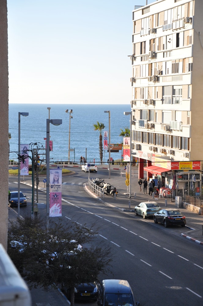 Isra Home Rothschild 8-3 Apartment