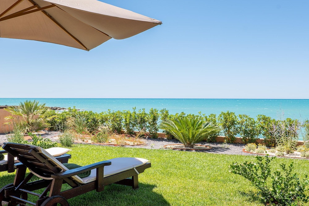 Villa Liberty in Villaggio Mose view 2