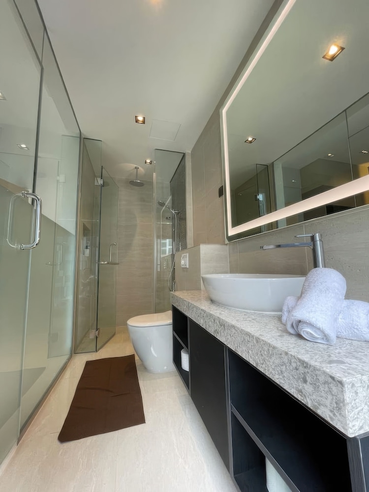 Mews Luxe Residence Apartments