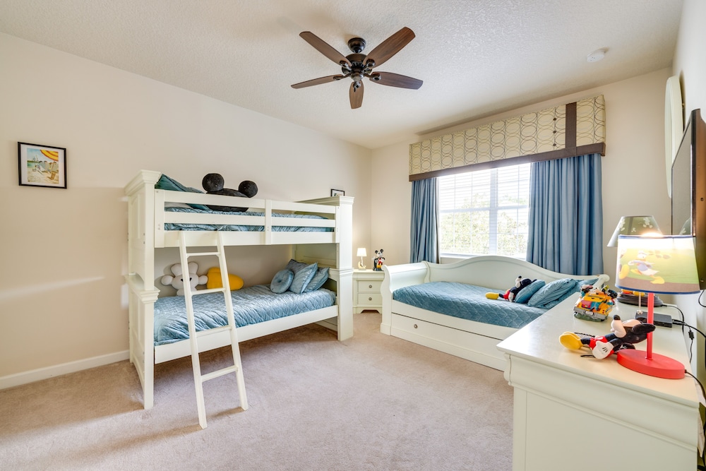6 Mi to Disney: Lakefront Reunion Resort Home view 5