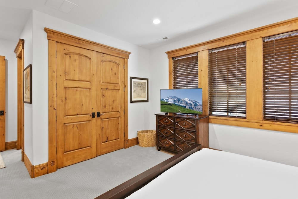 Lookout at Deer Valley Resort - Four Bedroom Residence with Spa #6559 4 Condo