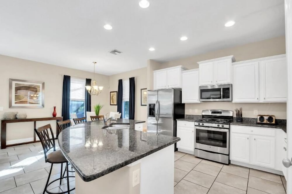Solterra 6Br Villa W/ Pool, Spa, Game & Theater