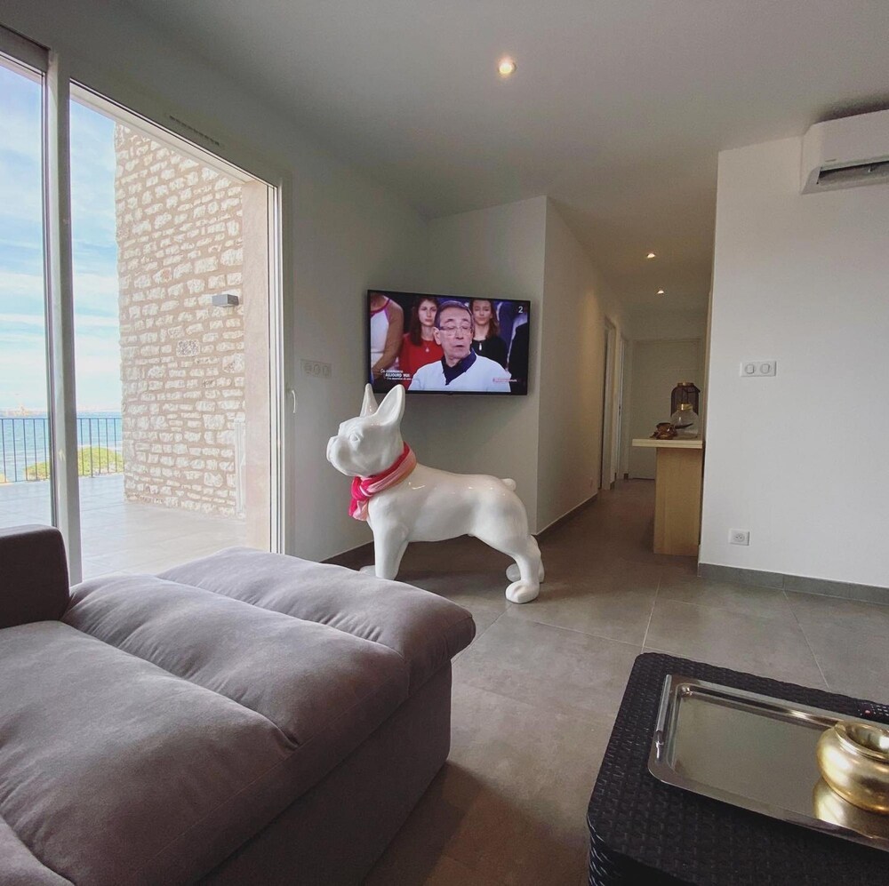Mor405 - T3 Neuf vue mer Panoramique Avec Piscine