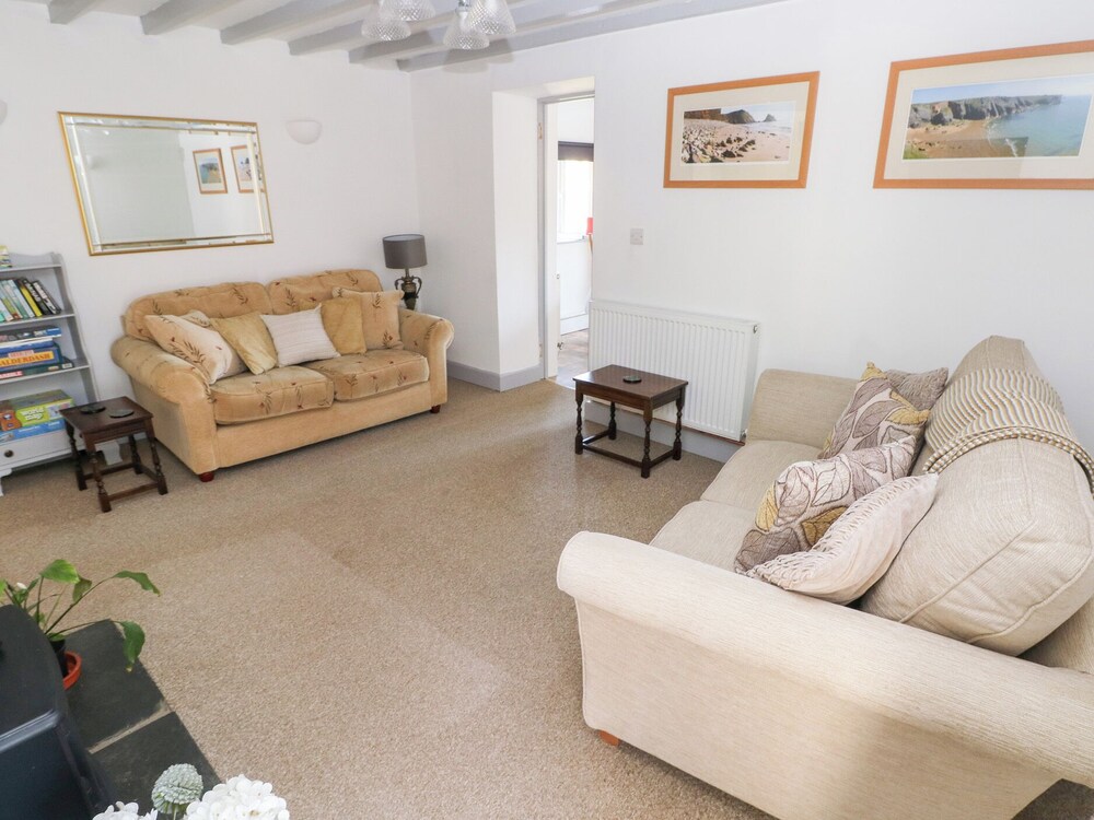 Barn Court Cottage