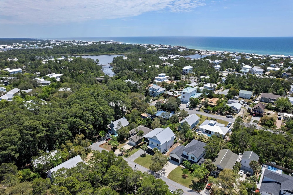 30A Good Vibes by Avantstay Private Pool + Bikes Beach Access
