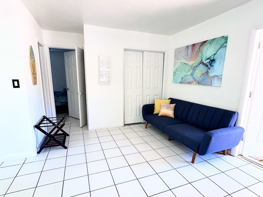 Southwinds 5 for 5 Guests -near the Beach