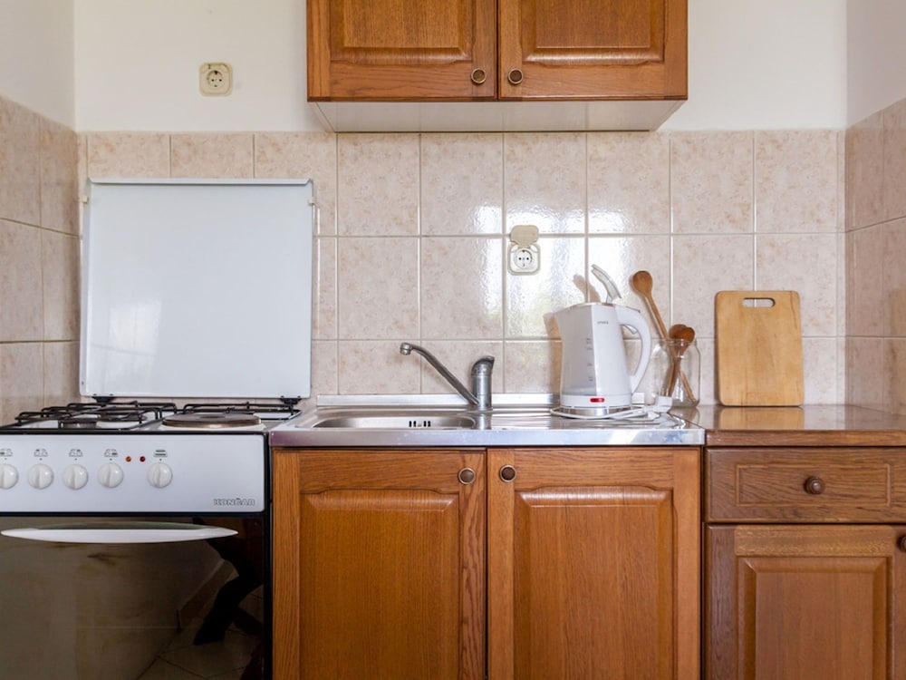 Nice Apartment With Terrace Near the Beach view 4