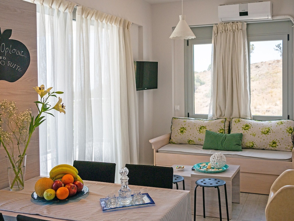 Evgoro Villas