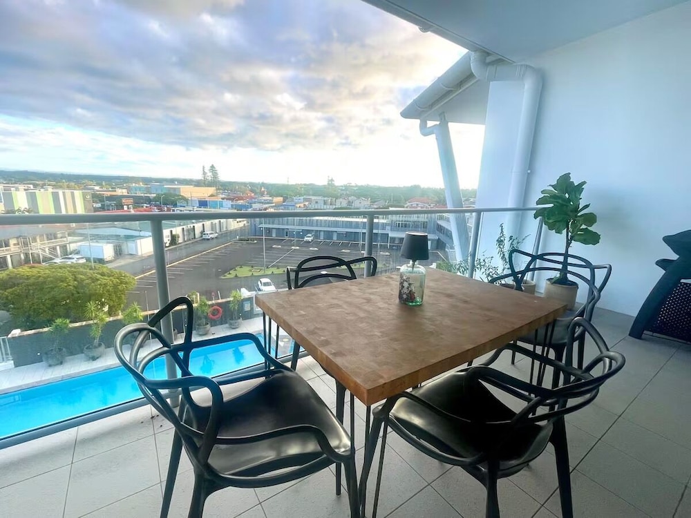 The Top Deck Retreat Ballina