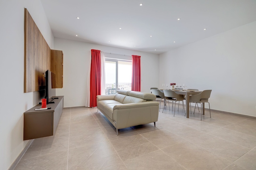 Elegant Sliema Penthouse, Panoramic Terrace