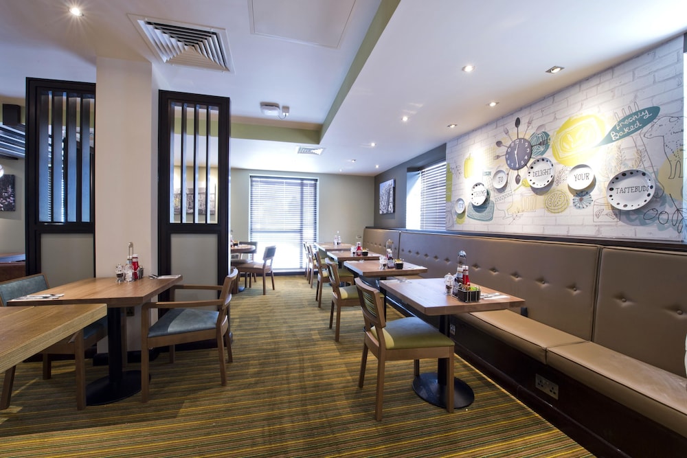 Premier Inn Wells - Somerset, photo 25