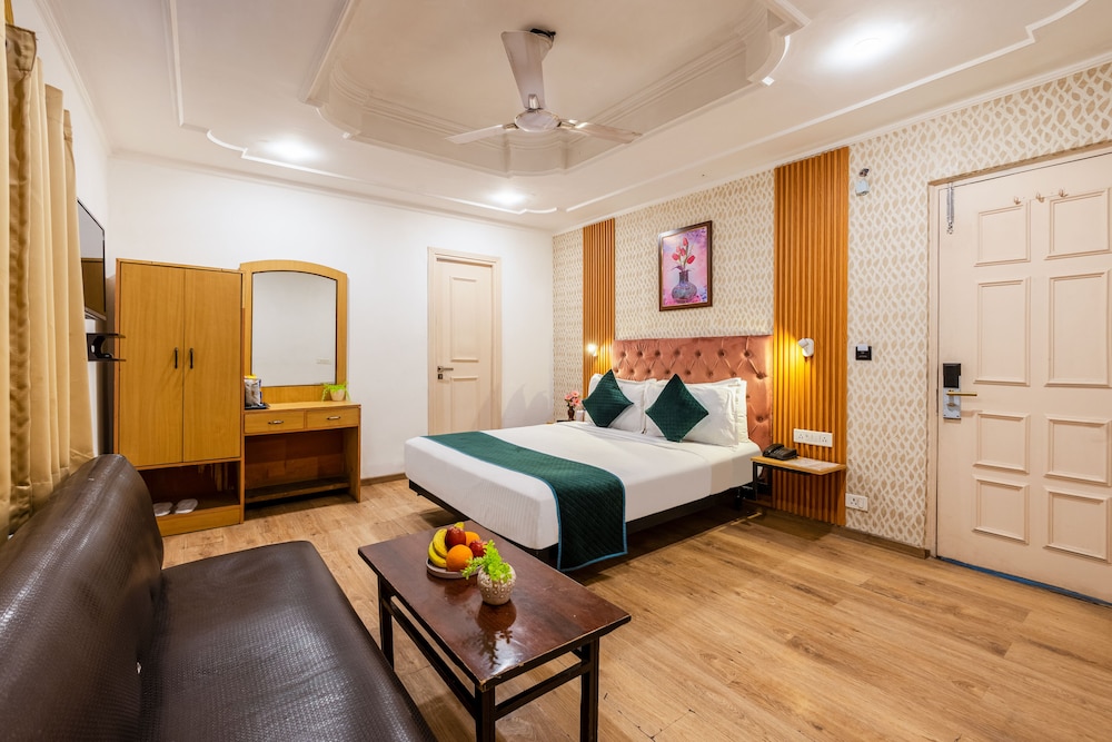 Hotel Palazzo Inn Mansarovar Garden