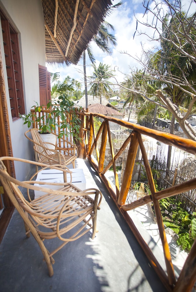 Pili Pili House view 5