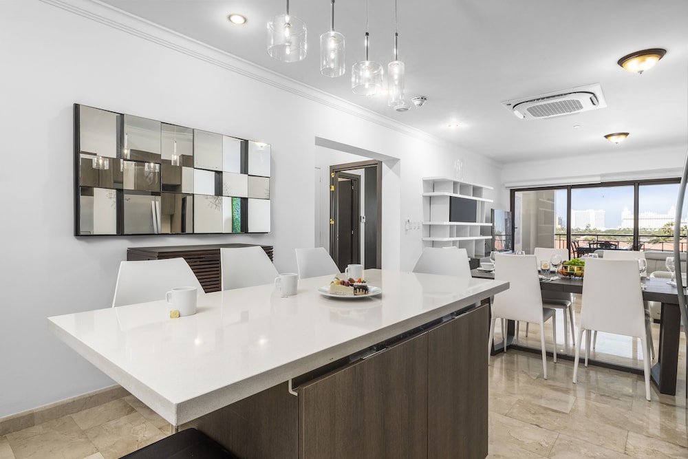 Palm Aruba Condos