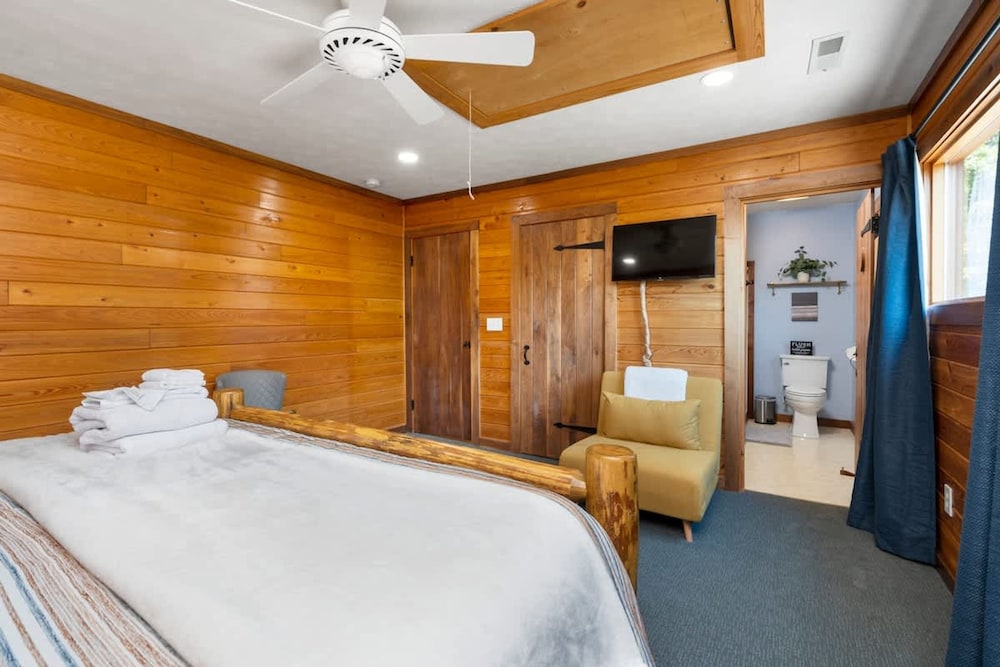 Love Afton Cabin - Family Home