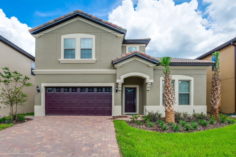 8 BD 6 BH House Villa at West Side - Image 1