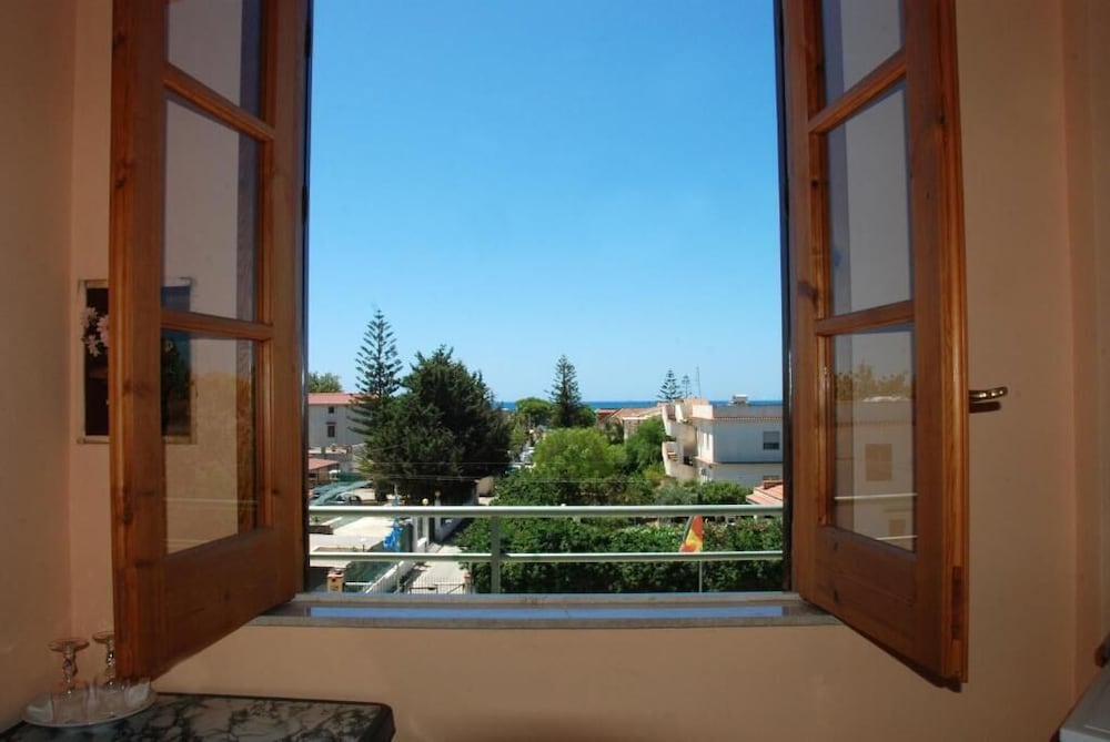 Villa Fiori Beach