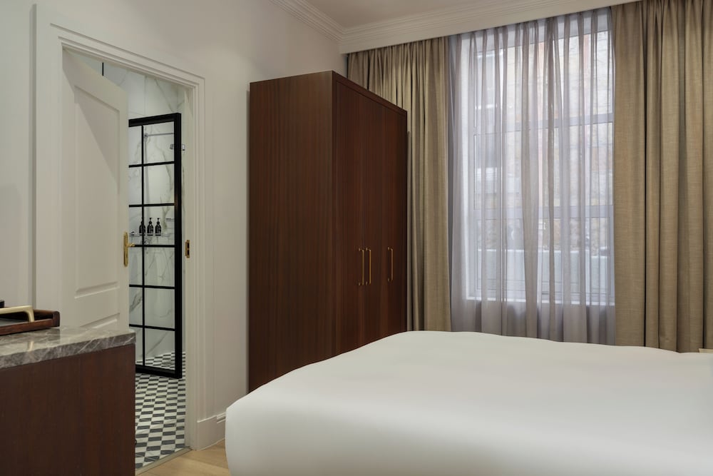 Guest House by Morea