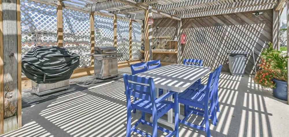 Blue Bliss Beachfront Condo