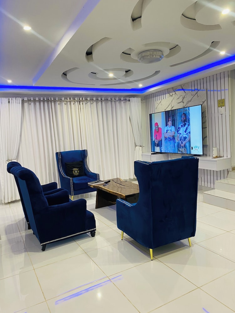 GEORGE B BOUTIQUE LODGE