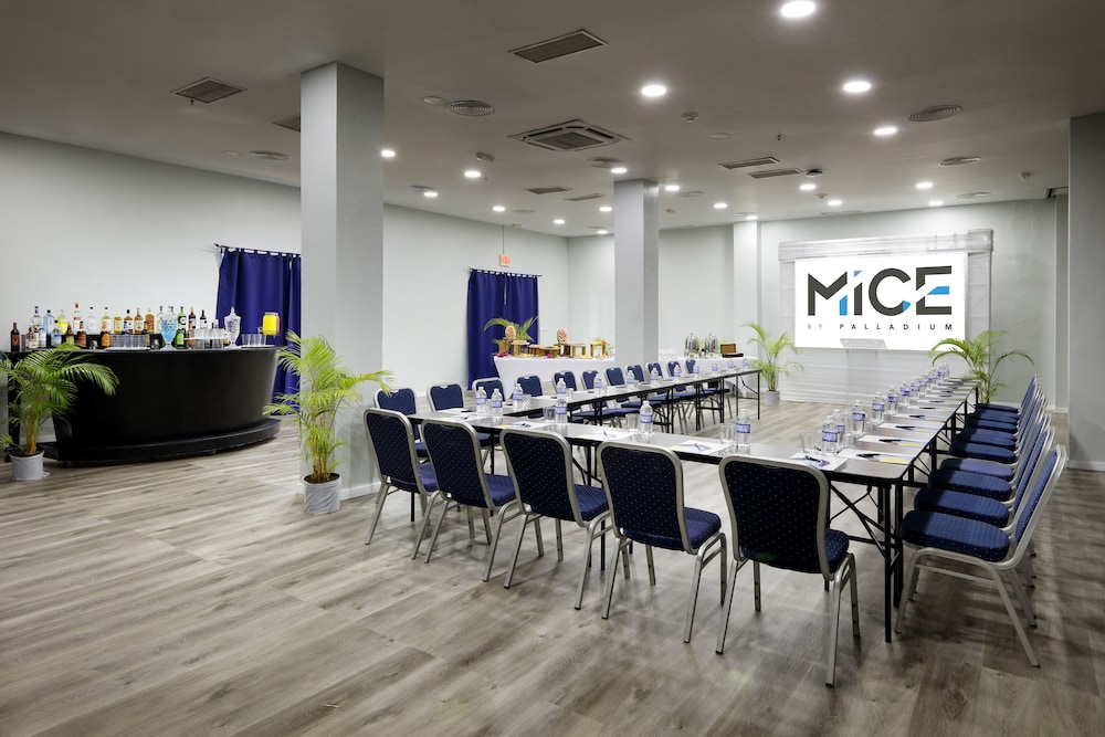 Grand Palladium Jamaica Resort  Spa All Inclusive - Property Image 207