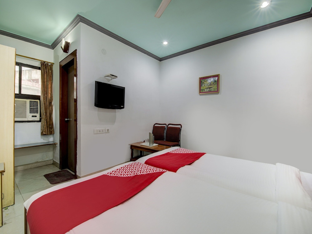 OYO 4275 Hotel Sunraj Residency - Property Image 1