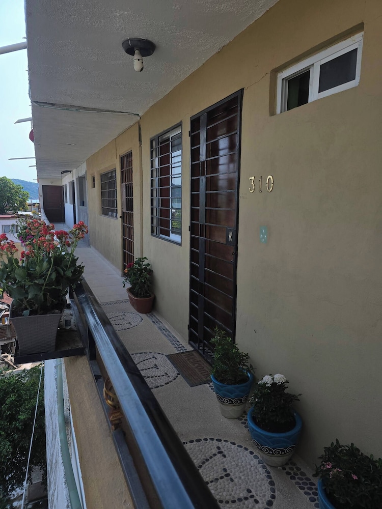 Loft Rayito de Sol, Zihuatanejo Center With AC
