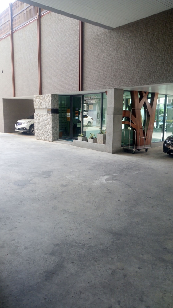 Hua Hin Beach Rocco Condo by THR