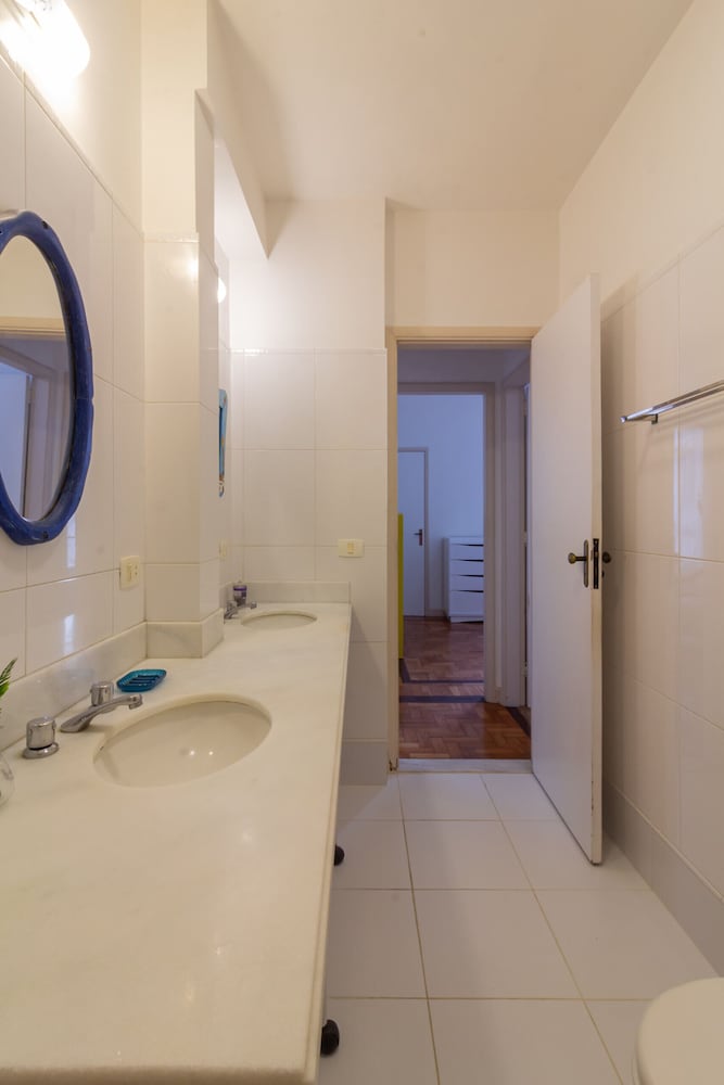 7 Minutes From Copacabana Beach Br402