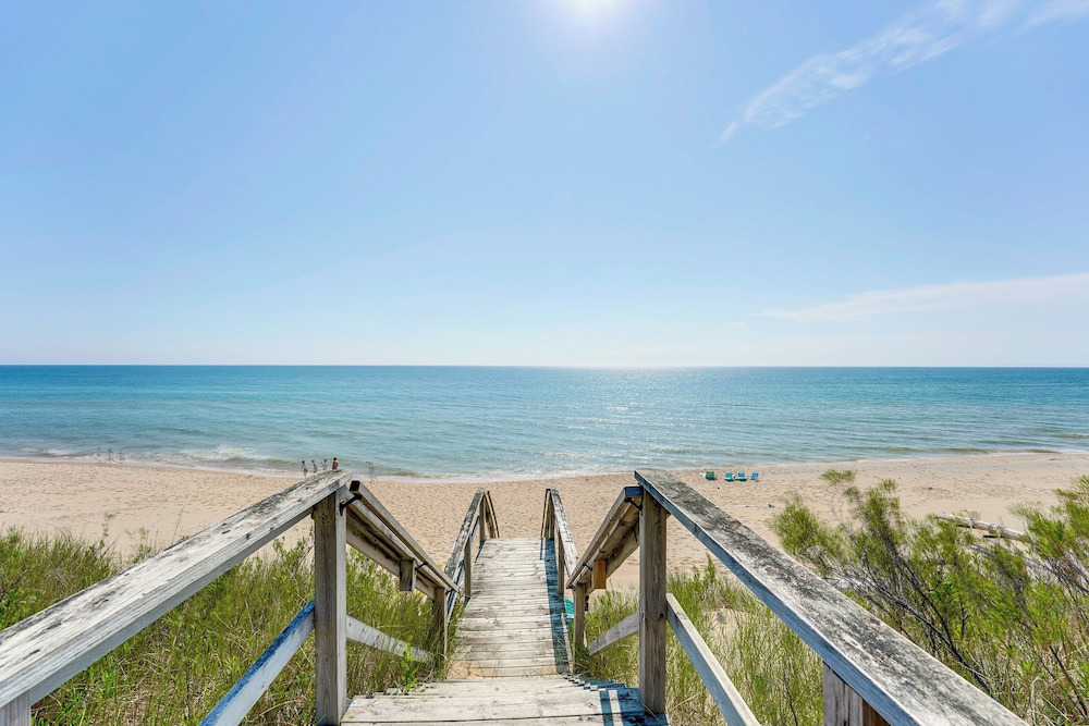 Walk to Semi-private Beach: Lake Michigan Getaway