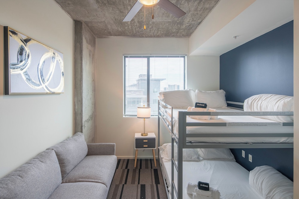 ROVE LIVING/KL - Roosevelt Point