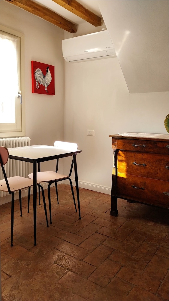 Borgodieci Camere e Colazione